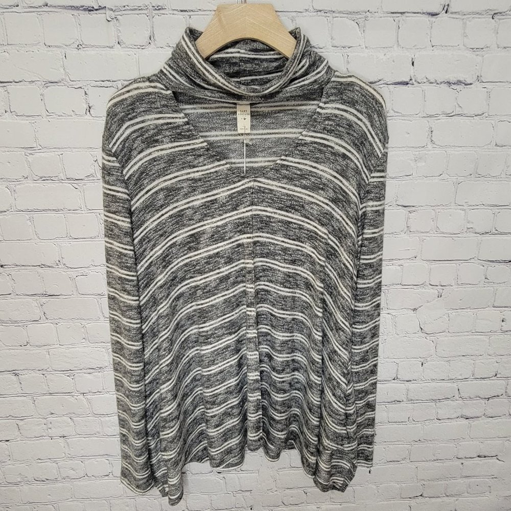 Lazy Sundays Turtle Neck Striped Sweater Size Large NWT